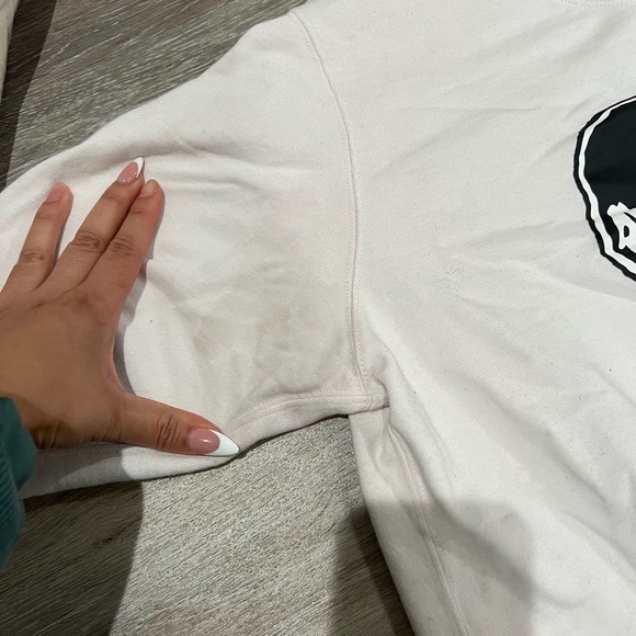 Uniqlo KAWS X Peanuts Rare Snoopy Crewneck Medium - Picture 4 of 6